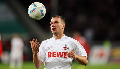 九游娱乐官方平台-高校运动防护实训基地正式揭牌运行，运动防护就业