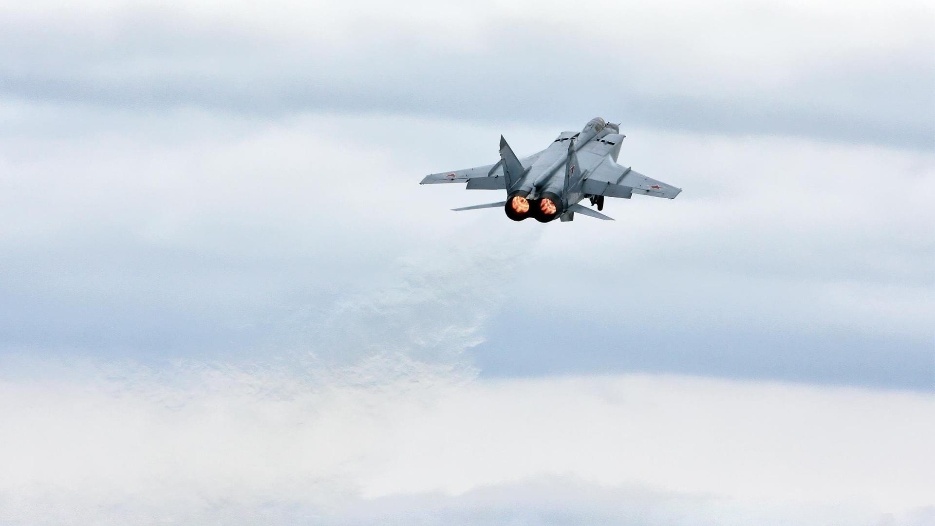 CBA联赛本土教练崭露头角 球队打法更具特色,cba个球队教练