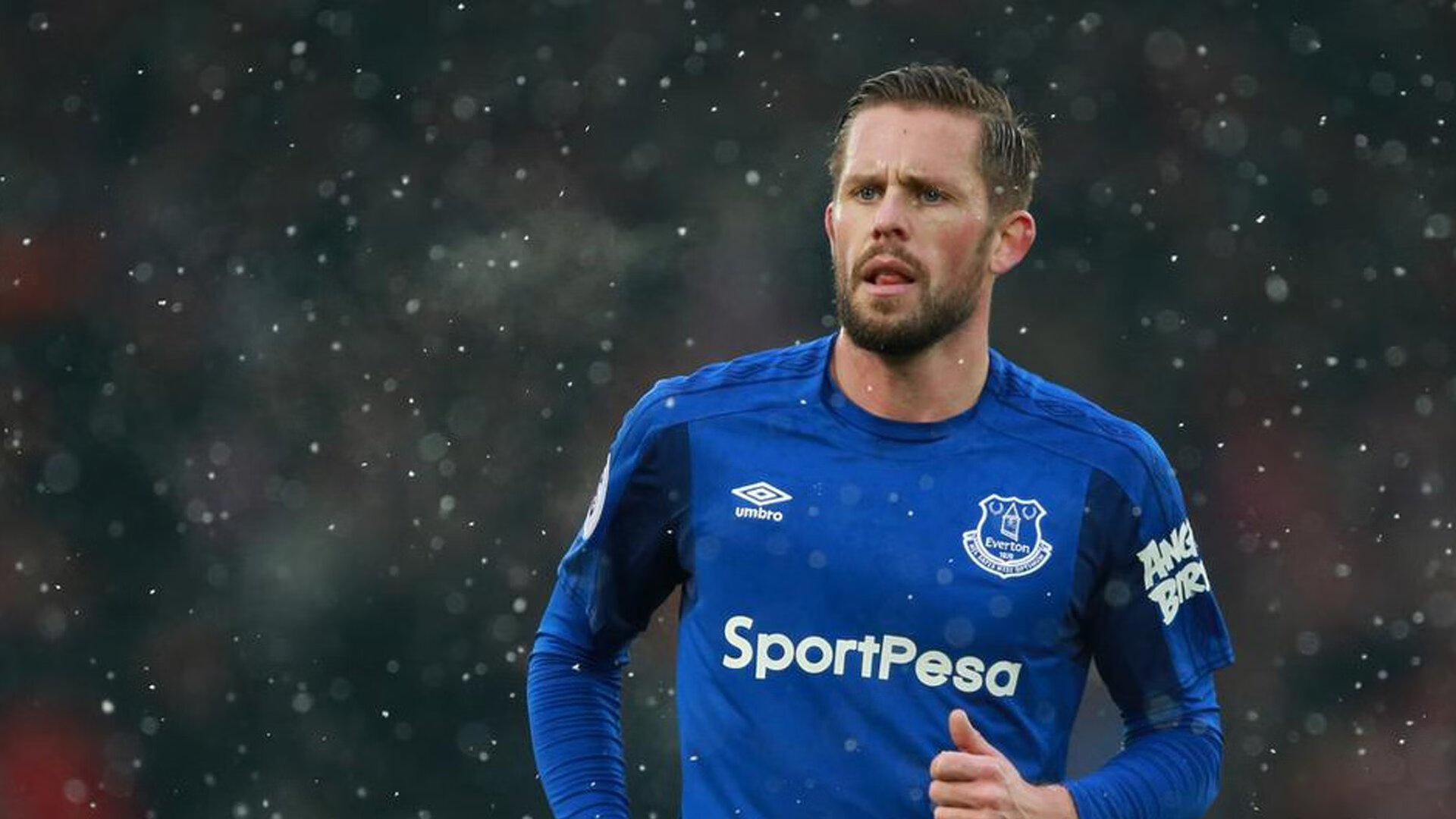 “马科斯·莫奇:阿根廷美洲狮队的防守堡垒,未来将愈加出色”