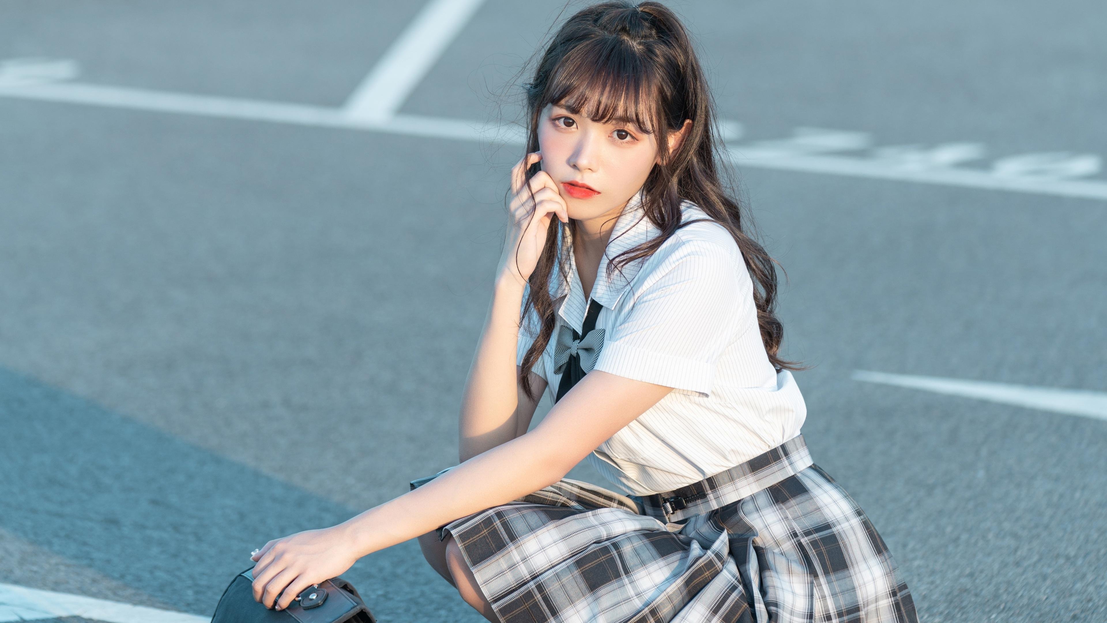 西甲激烈争夺：天王之战点燃全场激情，西甲榜首大战